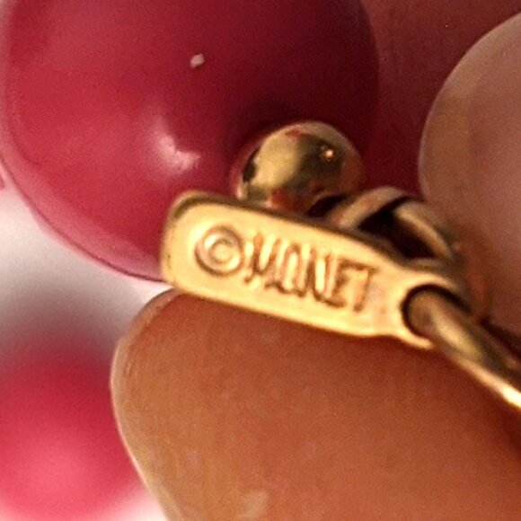 Vintage Monet Faux Pearl Strand Necklace 90s Dark Pink Gold Signed - Picture 7 of 9